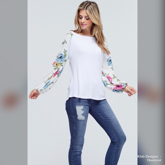 🌺Stunning White Waffle Knit Balloon Sleeve Top! - Picture 6 of 8